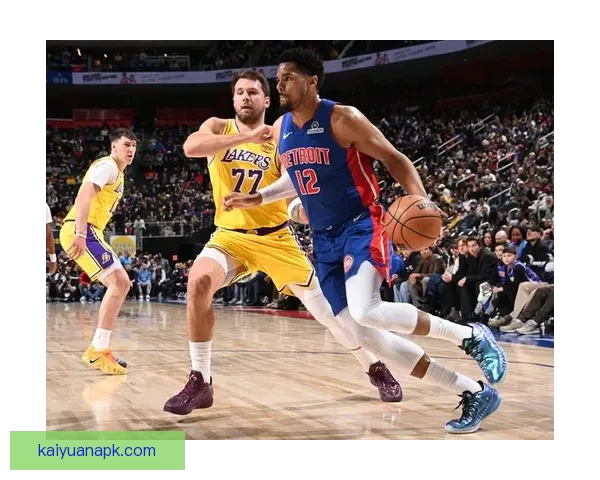 东契奇32分带伤鏖战三分绝平三不沾效率低迷遗憾吞里程悲